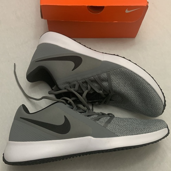 Nike Varsity Compete Trainer. Men’s size 13. Cross training. Gray. - Picture 7 of 14
